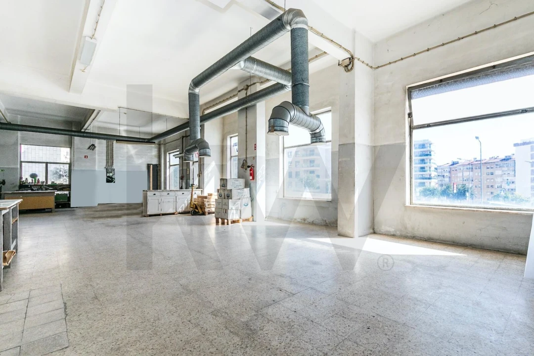 Loja para Venda em Odivelas Foto 8