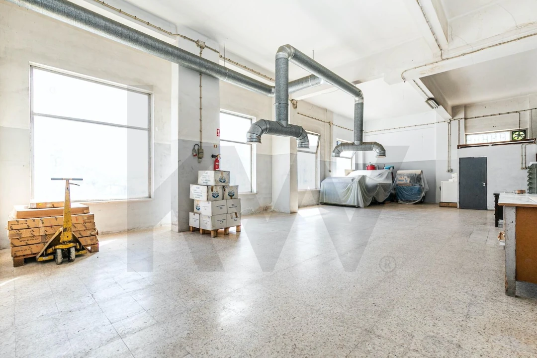 Loja para Venda em Odivelas Foto 7