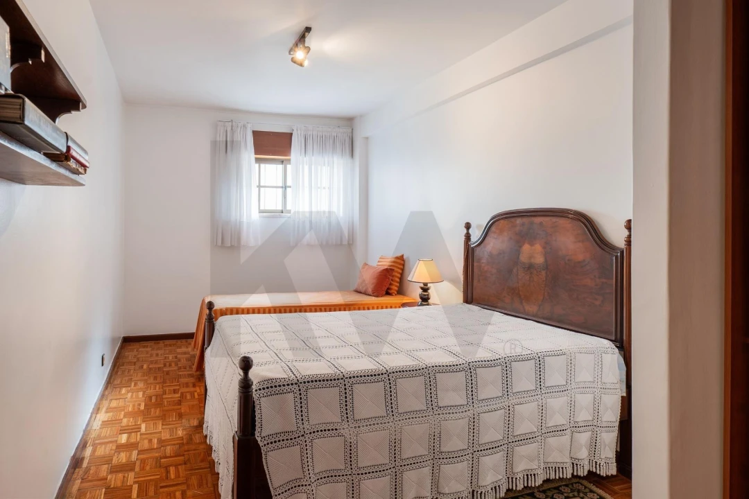 Apartamento T1 para Venda em Massamá e Monte Abraão Foto 13