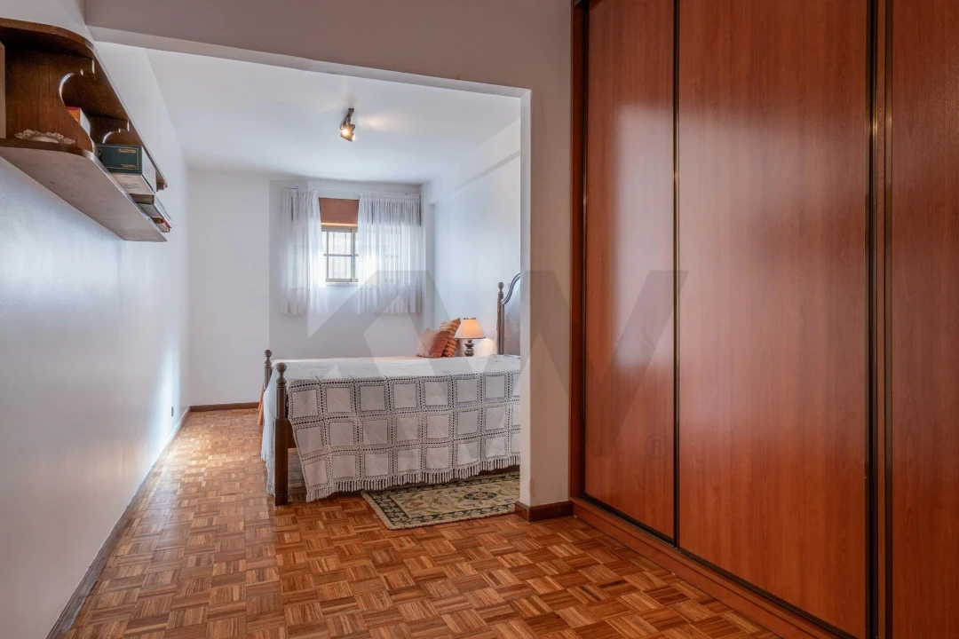 Apartamento T1 para Venda em Massamá e Monte Abraão Foto 8