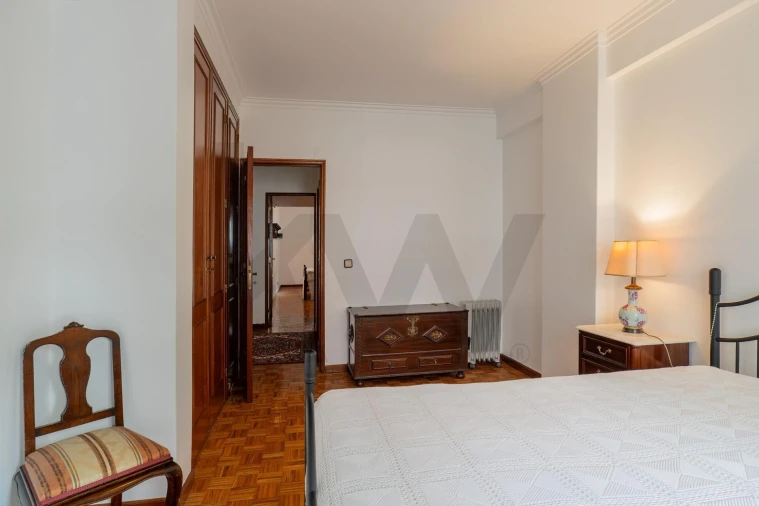 Apartamento T1 para Venda em Massamá e Monte Abraão Foto 14