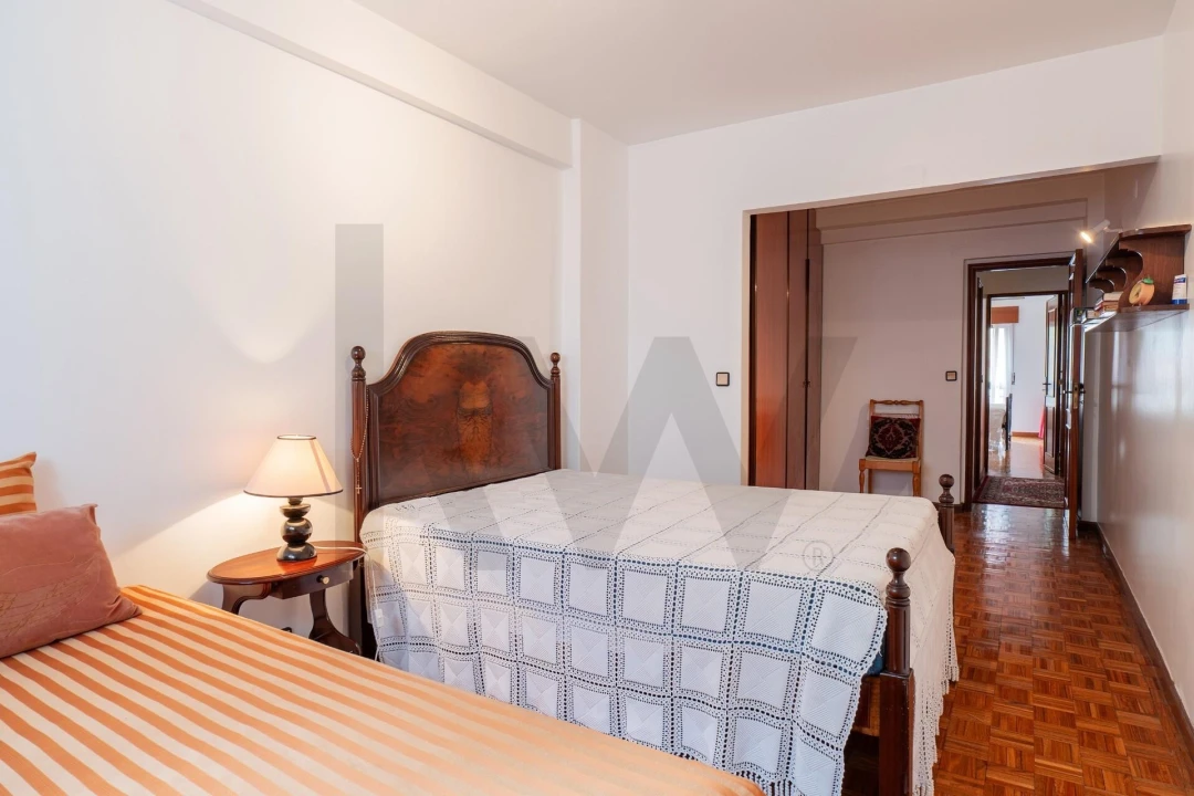 Apartamento T1 para Venda em Massamá e Monte Abraão Foto 12