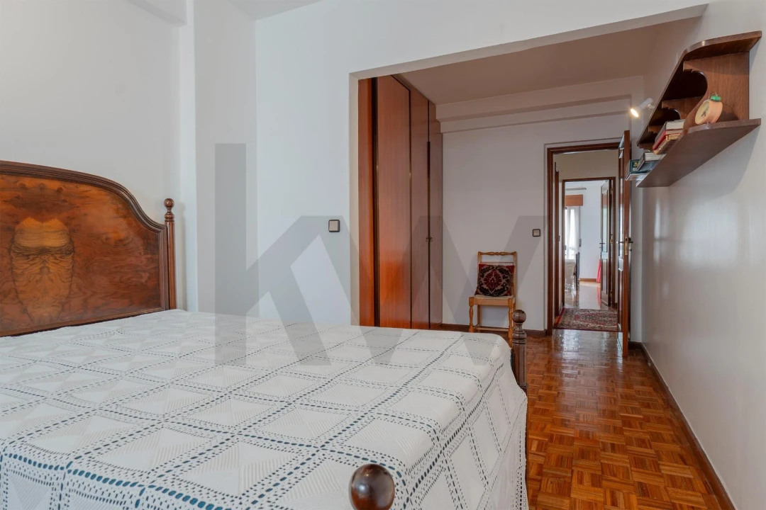 Apartamento T1 para Venda em Massamá e Monte Abraão Foto 11