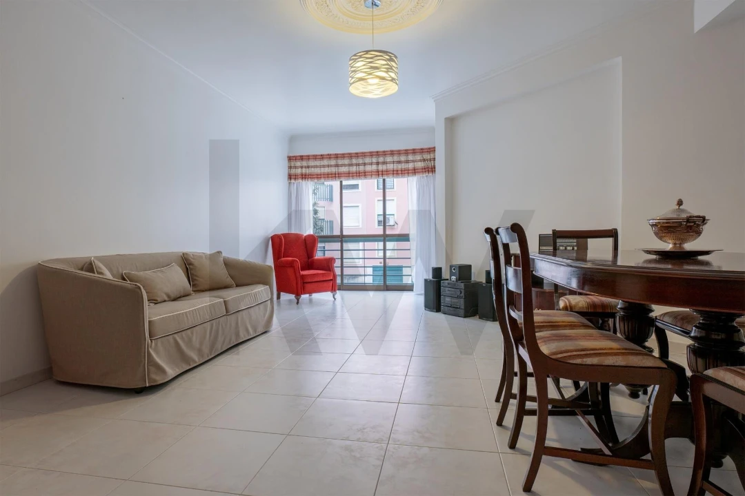 Apartamento T1 para Venda em Massamá e Monte Abraão Foto 5