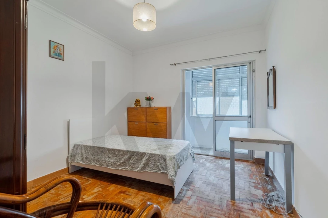 Apartamento T2 para Venda em Charneca de Caparica e Sobreda Foto 14