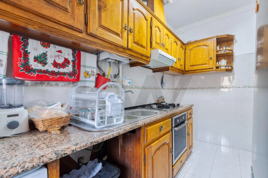 Apartamento T2 para Venda em Charneca de Caparica e Sobreda Foto 13