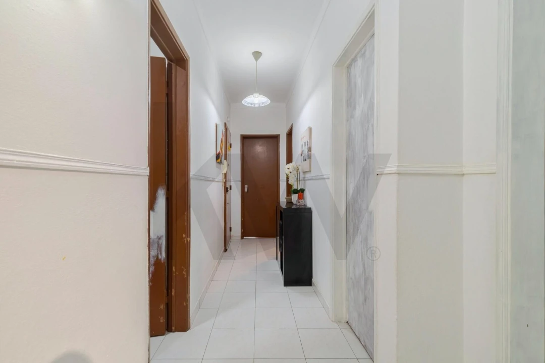 Apartamento T2 para Venda em Charneca de Caparica e Sobreda Foto 8