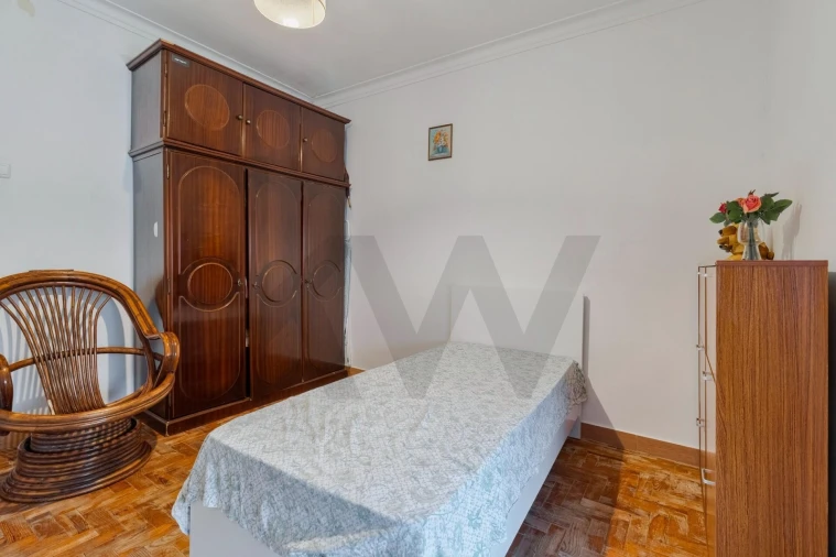 Apartamento T2 para Venda em Charneca de Caparica e Sobreda Foto 16