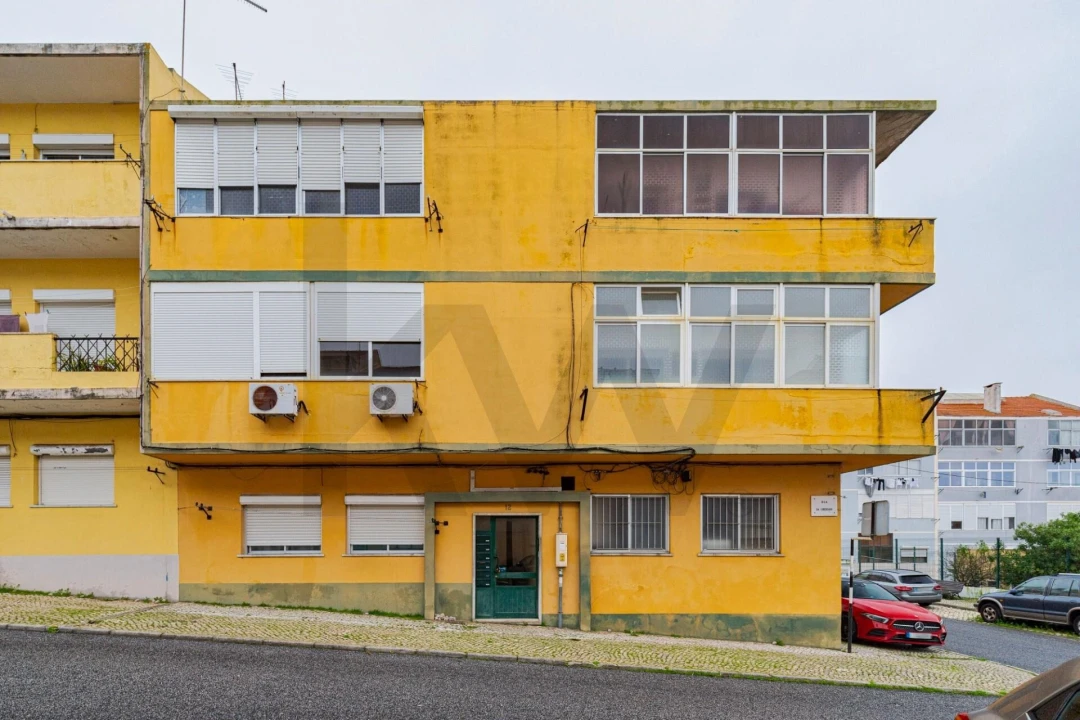 Apartamento T2 para Venda em Charneca de Caparica e Sobreda Foto 5