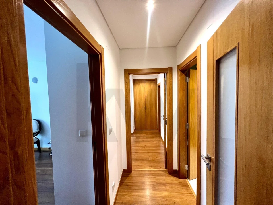 Apartamento T2 para Arrendamento em Odivelas Foto 9