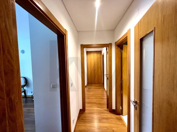 Apartamento T2 para Arrendamento em Odivelas Foto 9