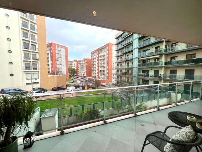 Apartamento T2 para Arrendamento em Odivelas Foto 5