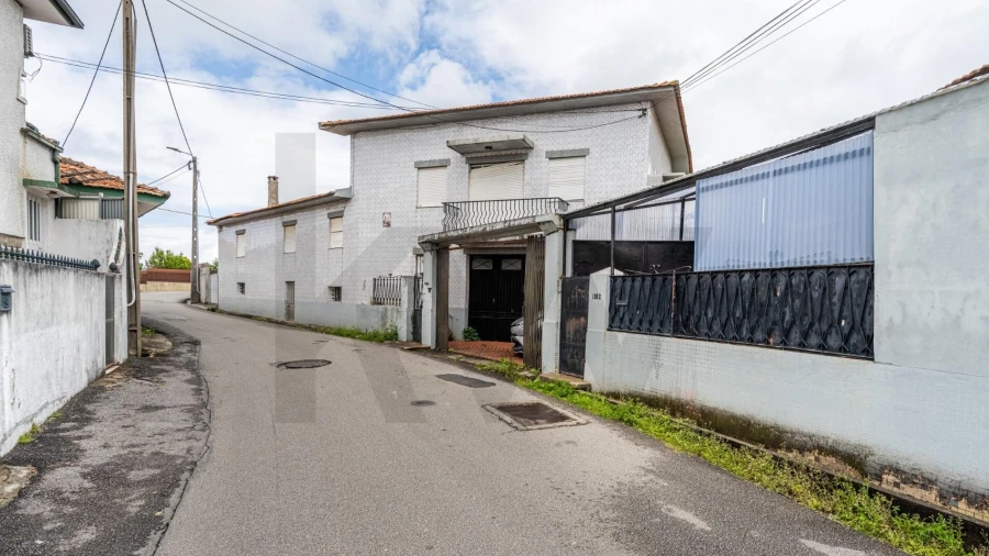 Moradia T3 para Venda em Grijó e Sermonde