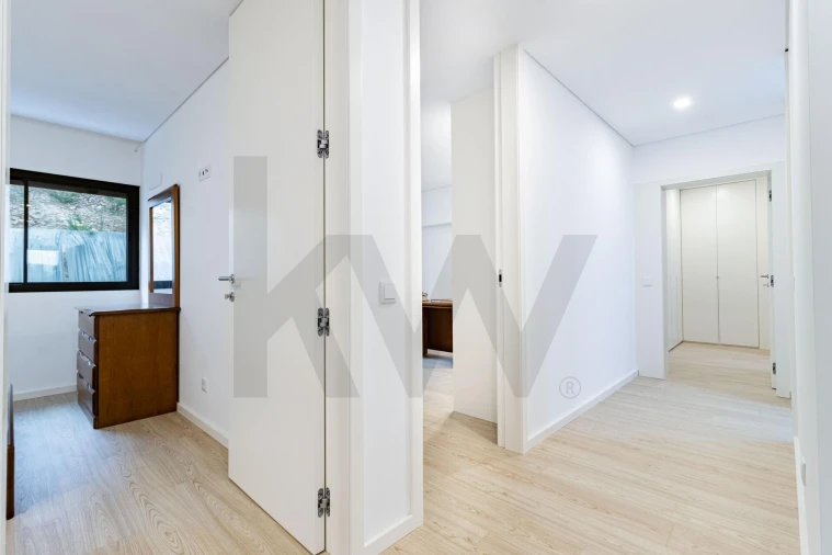 Apartamento T3 para Venda em Santa Maria de Lamas Foto 14