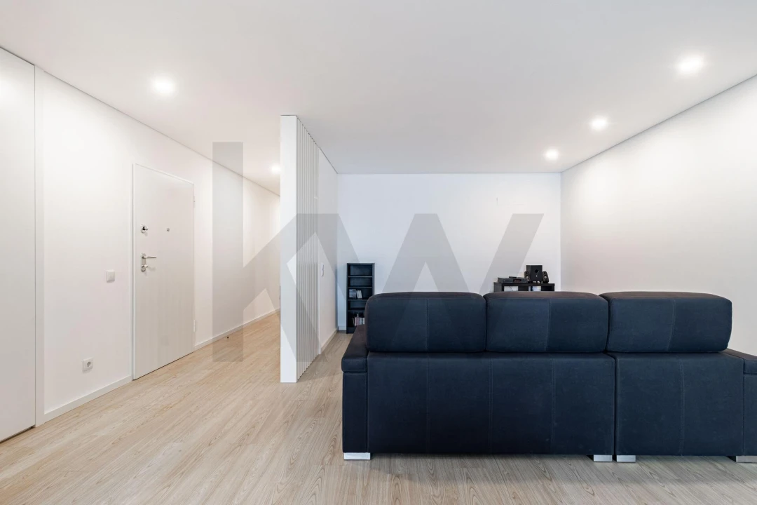 Apartamento T3 para Venda em Santa Maria de Lamas Foto 7