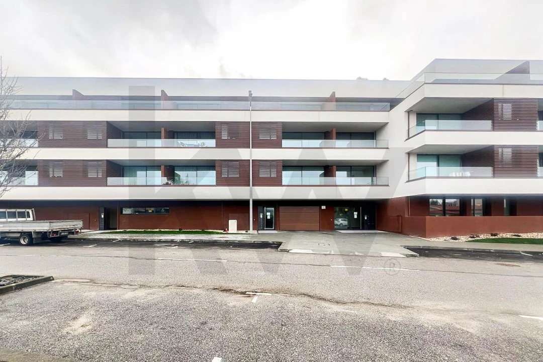 Apartamento T3 para Venda em Santa Maria de Lamas Foto 28