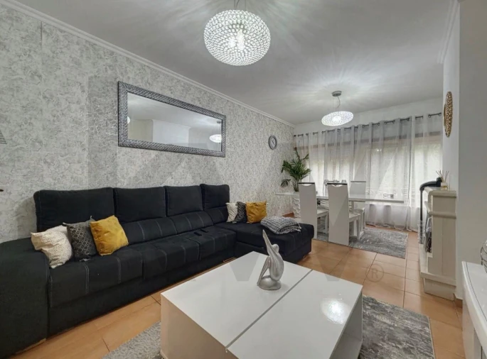 Apartamento T3 para Venda em Romeira e Várzea Foto 2