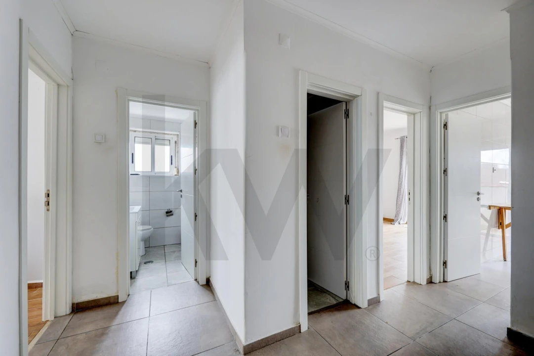 Apartamento T3 para Venda em Almada, Cova da Piedade, Pragal e Cacilhas Foto 18