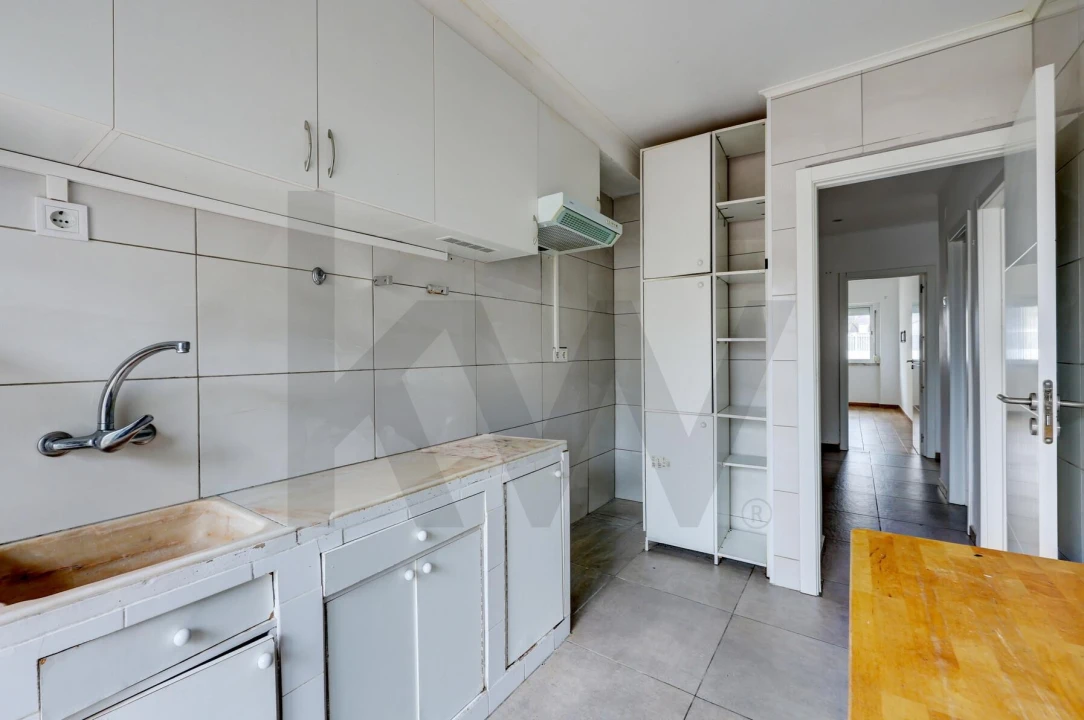 Apartamento T3 para Venda em Almada, Cova da Piedade, Pragal e Cacilhas Foto 35