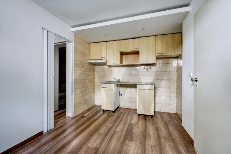 Apartamento T3 para Venda em Almada, Cova da Piedade, Pragal e Cacilhas Foto 38