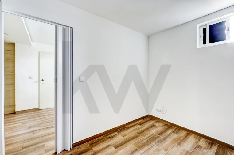 Apartamento T3 para Venda em Almada, Cova da Piedade, Pragal e Cacilhas Foto 41