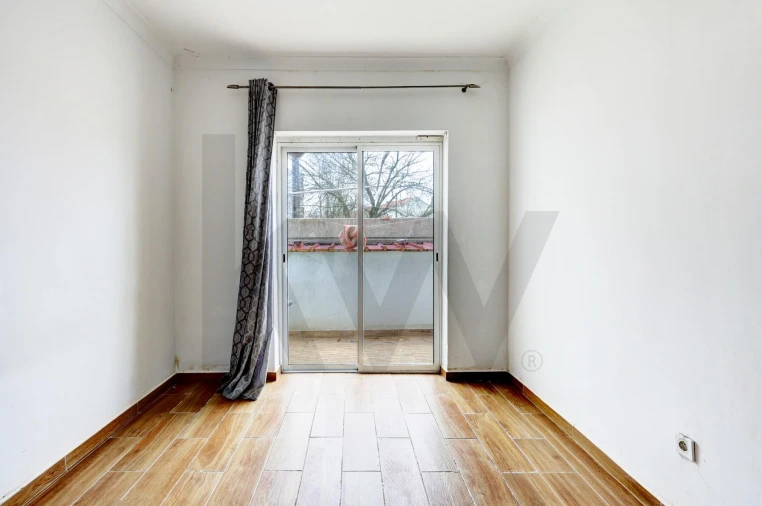 Apartamento T3 para Venda em Almada, Cova da Piedade, Pragal e Cacilhas Foto 6