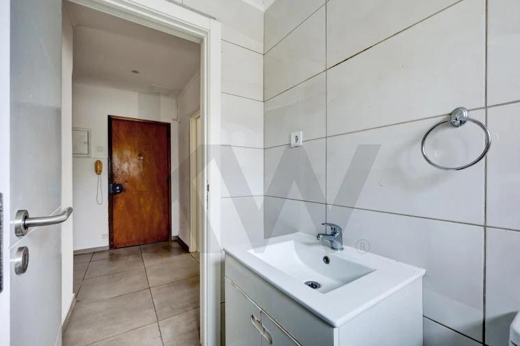 Apartamento T3 para Venda em Almada, Cova da Piedade, Pragal e Cacilhas Foto 31