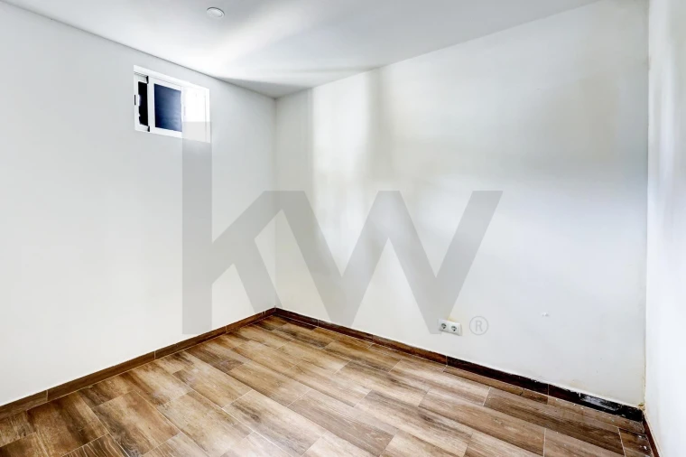 Apartamento T3 para Venda em Almada, Cova da Piedade, Pragal e Cacilhas Foto 40