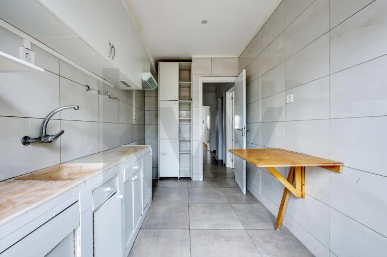 Apartamento T3 para Venda em Almada, Cova da Piedade, Pragal e Cacilhas Foto 34