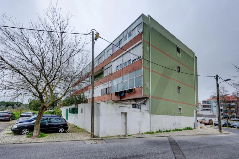 Apartamento T3 para Venda em Almada, Cova da Piedade, Pragal e Cacilhas Foto 53