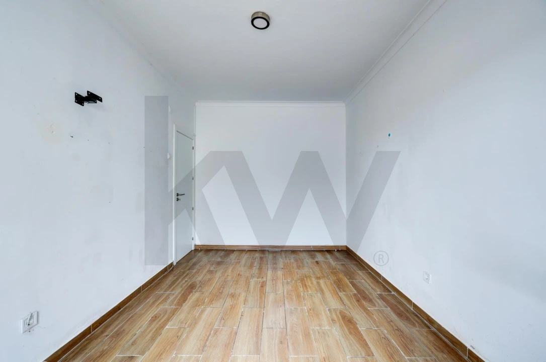 Apartamento T3 para Venda em Almada, Cova da Piedade, Pragal e Cacilhas Foto 7