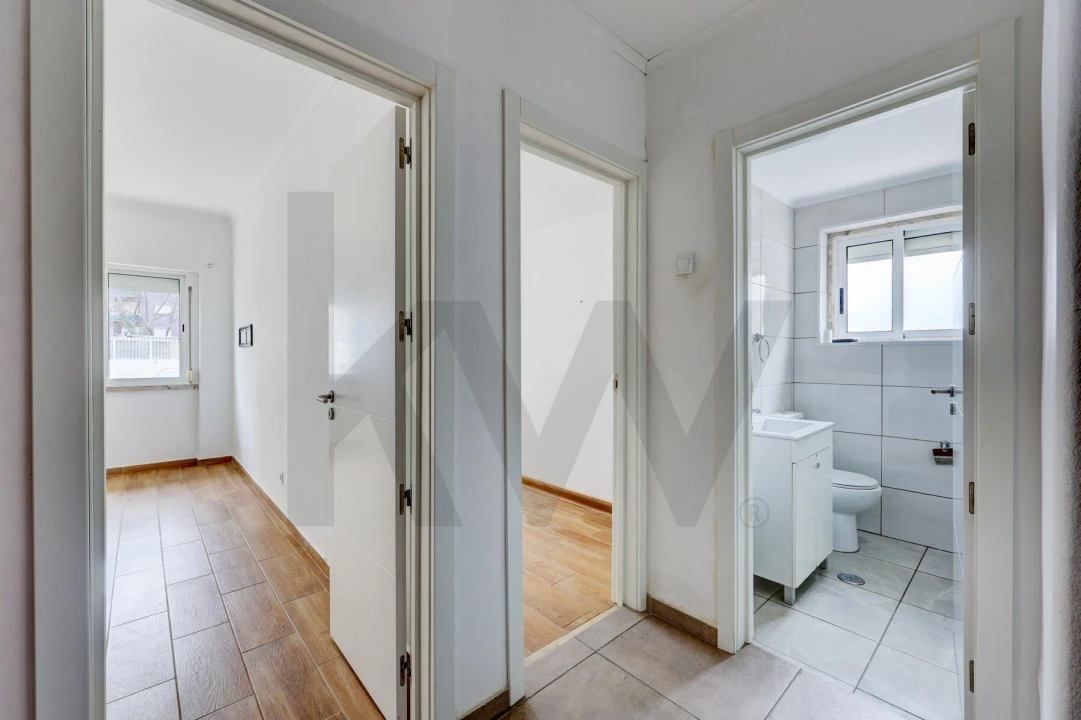 Apartamento T3 para Venda em Almada, Cova da Piedade, Pragal e Cacilhas Foto 20