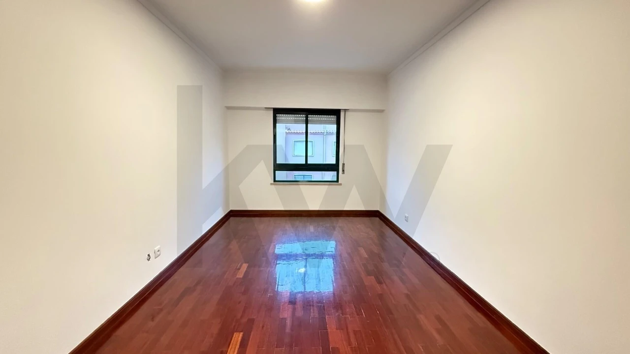Apartamento T2 para Venda em Alcabideche Foto 11