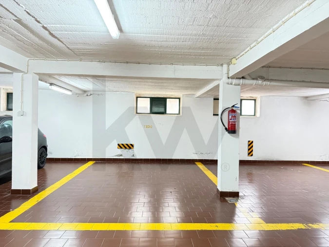 Apartamento T2 para Venda em Alcabideche Foto 16