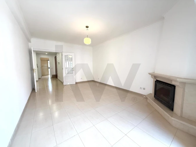 Apartamento T2 para Venda em Alcabideche Foto 1