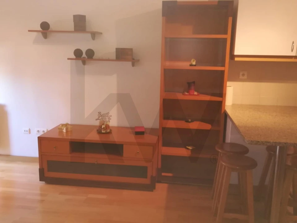 Apartamento T1 para Arrendamento em São Mamede de Infesta e Senhora da Hora Foto 2