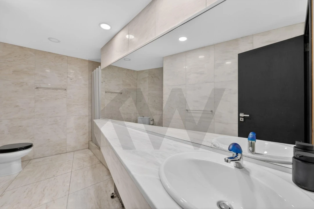 Moradia T4 para Venda em Funchal (Se) Foto 47