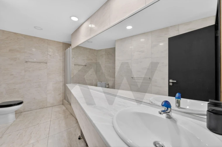 Moradia T4 para Venda em Funchal (Se) Foto 47