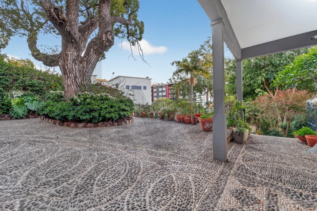 Moradia T4 para Venda em Funchal (Se) Foto 64