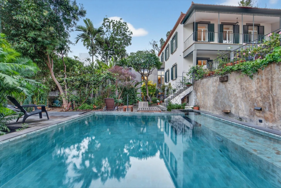 Moradia T4 para Venda em Funchal (Se) Foto 1