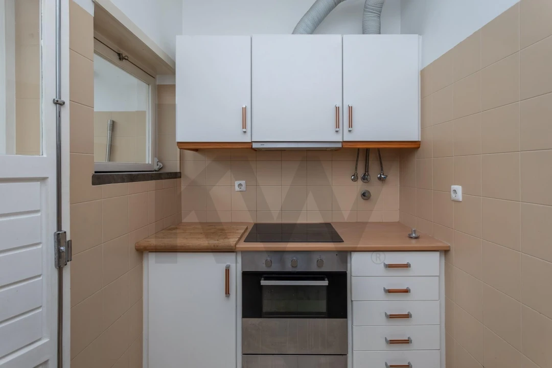 Apartamento T2 para Arrendamento em Carcavelos e Parede Foto 15