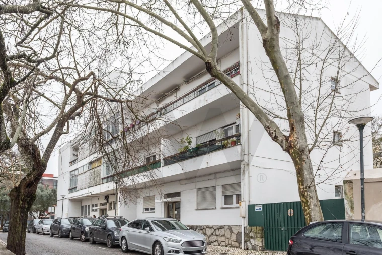 Apartamento T2 para Arrendamento em Carcavelos e Parede Foto 31