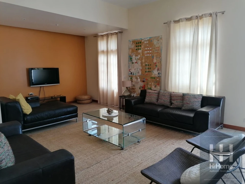 Moradia T5 para Venda em Porto Santo Foto 4