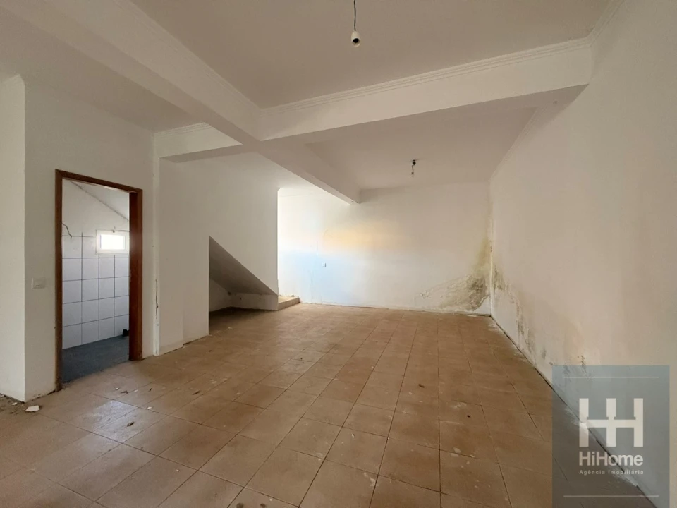 Moradia T5 para Venda em Santa Cruz Foto 12