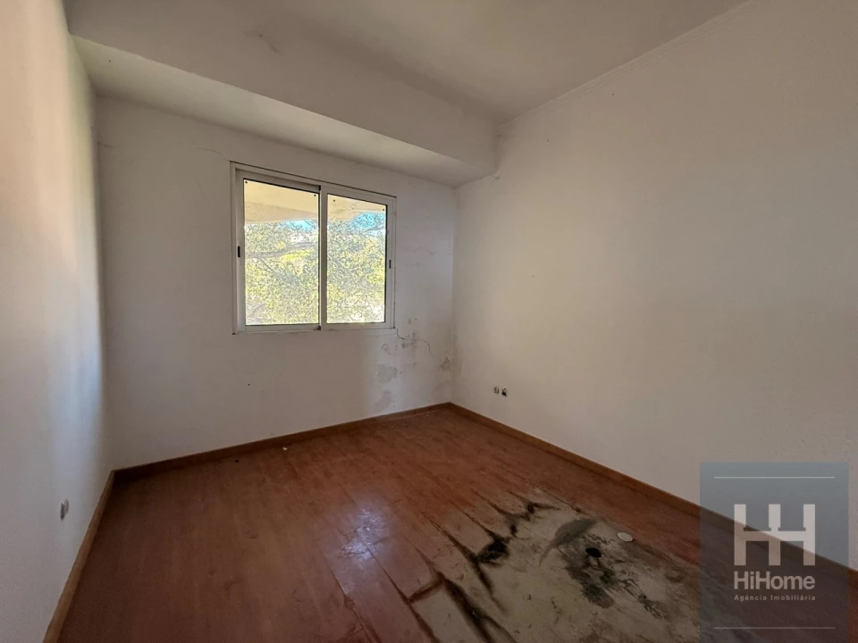 Moradia T5 para Venda em Santa Cruz Foto 26