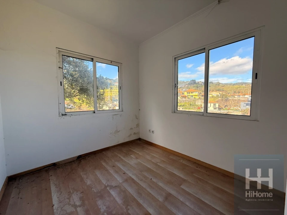 Moradia T5 para Venda em Santa Cruz Foto 27