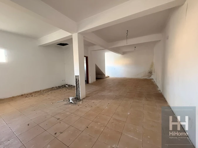 Moradia T5 para Venda em Santa Cruz Foto 11