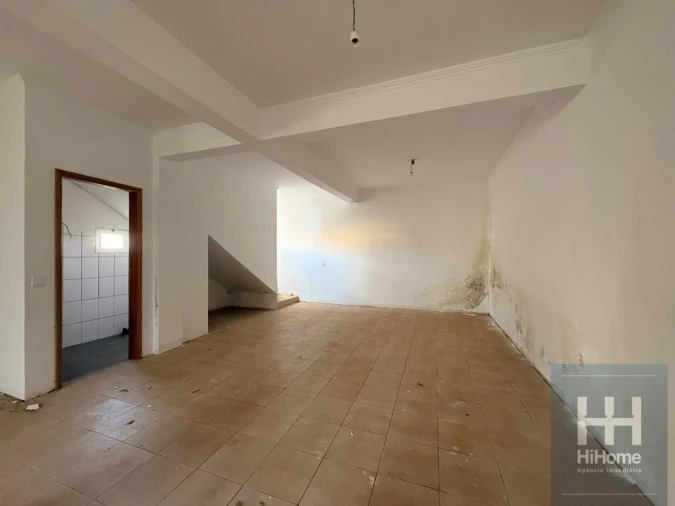 Moradia T5 para Venda em Santa Cruz Foto 12