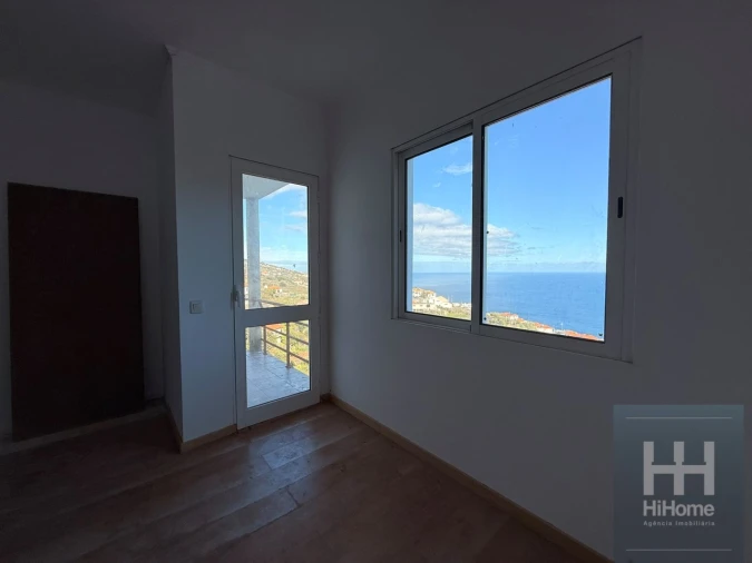 Moradia T5 para Venda em Santa Cruz Foto 23