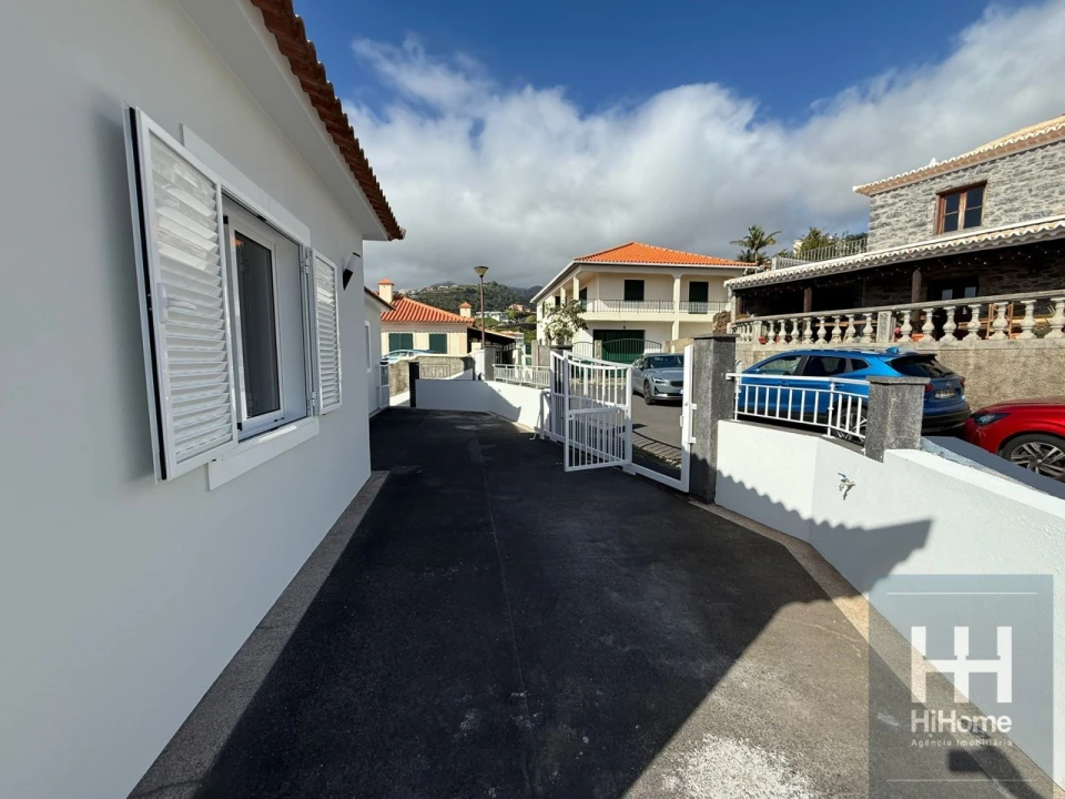 Moradia T3 para Venda em Santa Cruz Foto 2